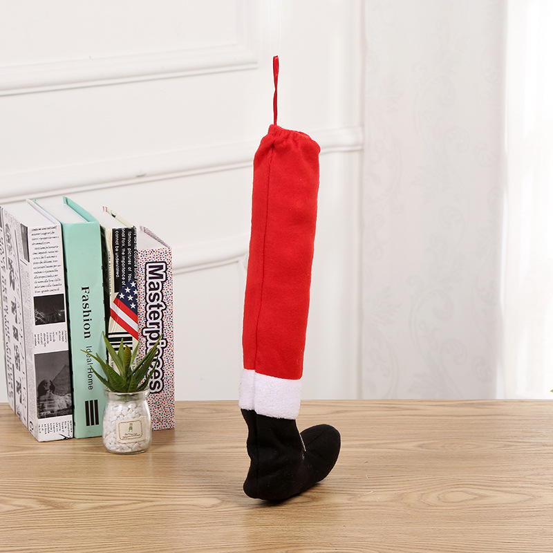 Copri Gambe Sedia Natalizi – Calze Rosse Decorative per Sedie Copri Gambe Sedia Natalizi – Calze Rosse Decorative per Sedie - immagine 3